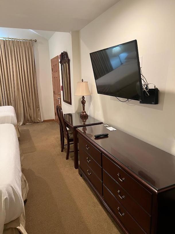 Sutton Inn エルクトン エクステリア 写真