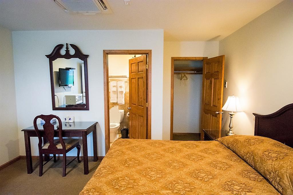 Sutton Inn エルクトン エクステリア 写真